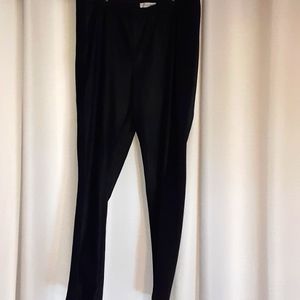 Womans faux leather front  Ellen tracy skinny mlm leg pants